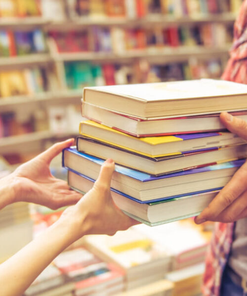 vaelg-brugte-studieboeger