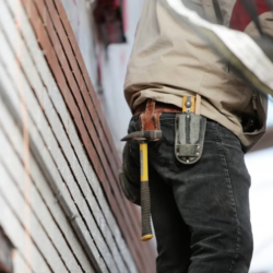 toemrer-i-varde-professionelt-toemrerarbejde-med-fokus-paa-kvalitet